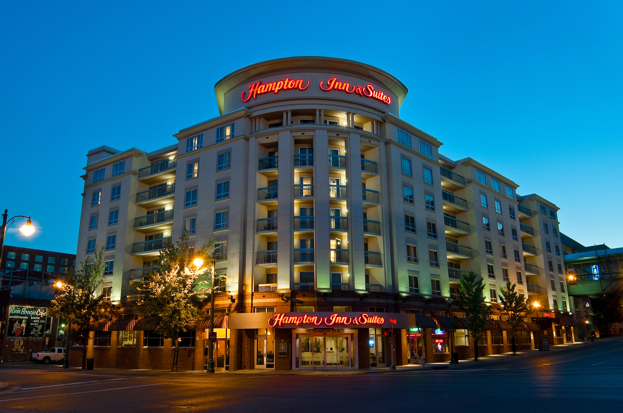 The exterior of Hampton Inn & Suites-Beale Street.